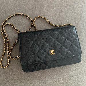 Chanel Caviar Quilted wallet on chain